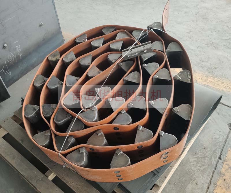 拋丸機提升帶制作完成準(zhǔn)備發(fā)貨