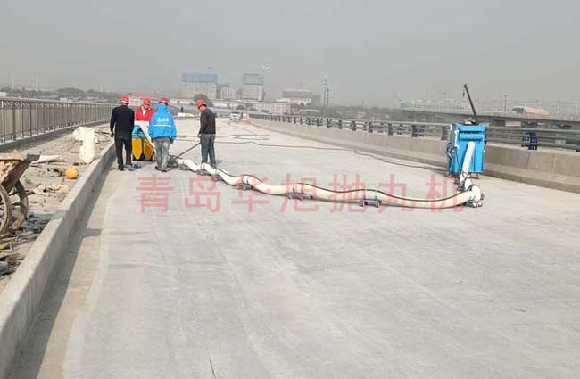 路面拋丸機(jī)施工現(xiàn)場